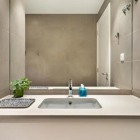 Whome Prime Location W Ac 3-bed Duplex Perfect For Families Only Apartament *