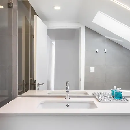 Whome Prime Location W Ac 3-bed Duplex Perfect For Families Only Apartament